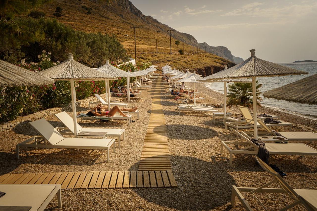 Four Seasons Hydra Luxury Suites 外观 照片