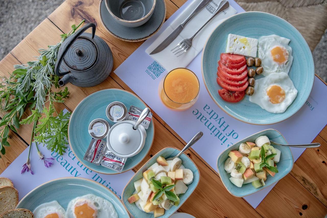 Four Seasons Hydra Luxury Suites 外观 照片