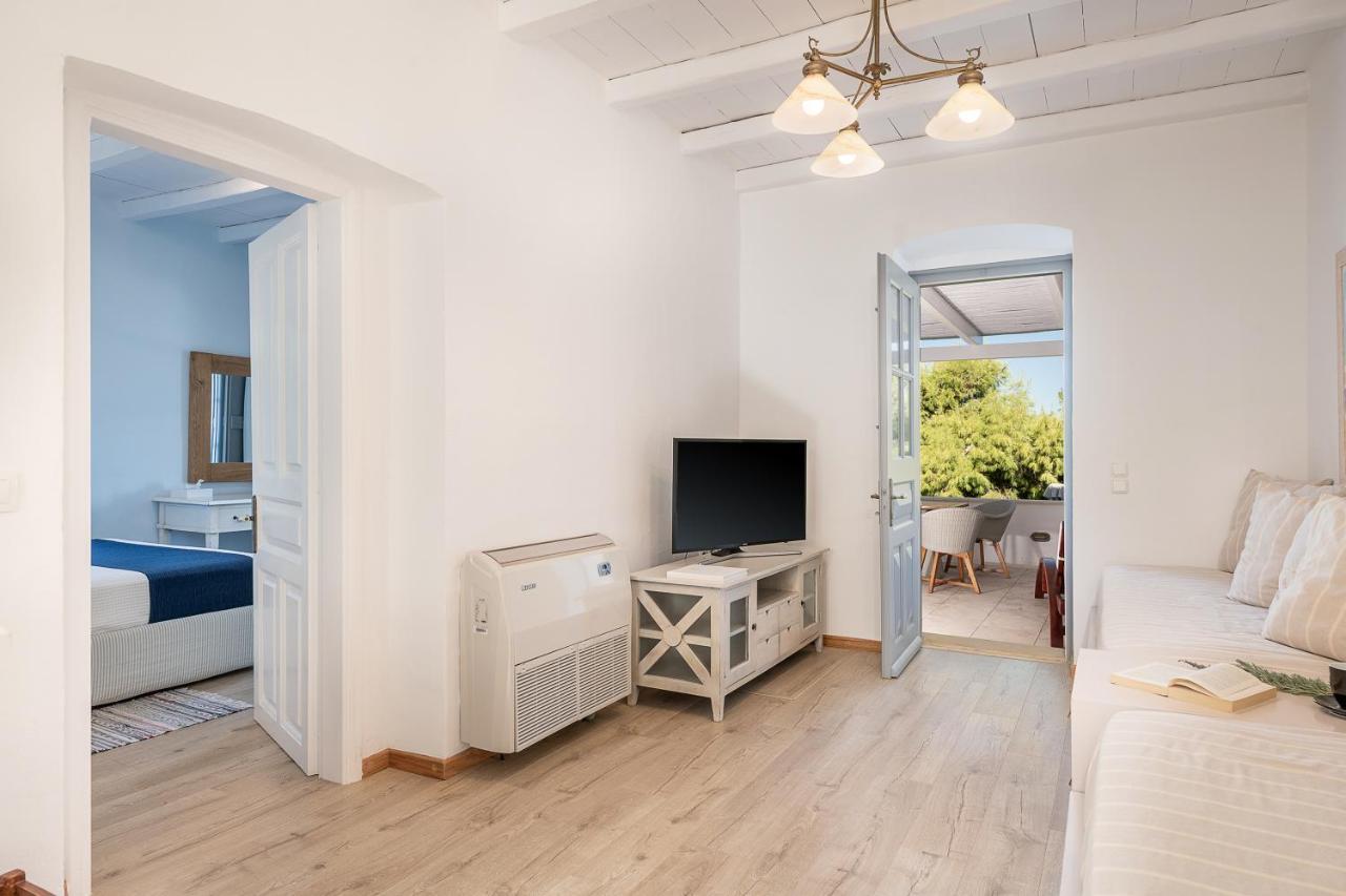 Four Seasons Hydra Luxury Suites 外观 照片