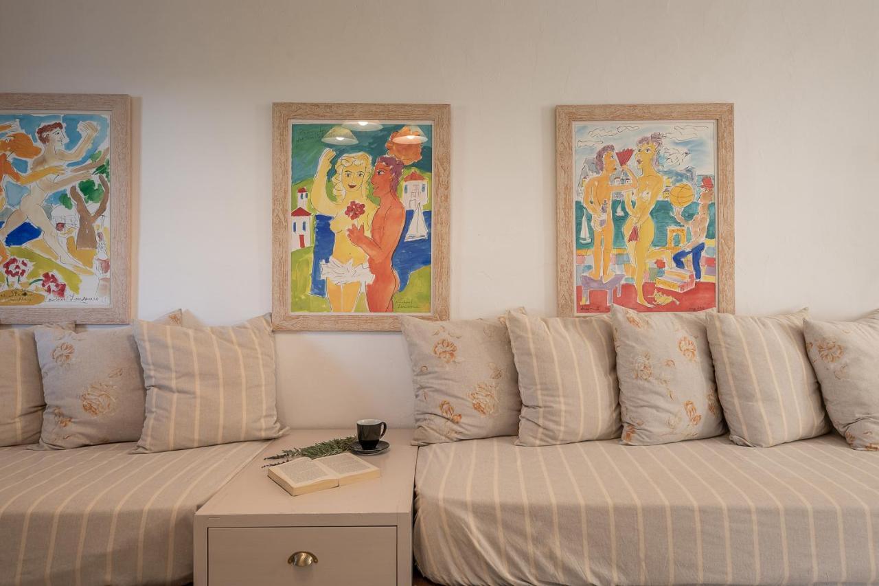 Four Seasons Hydra Luxury Suites 外观 照片