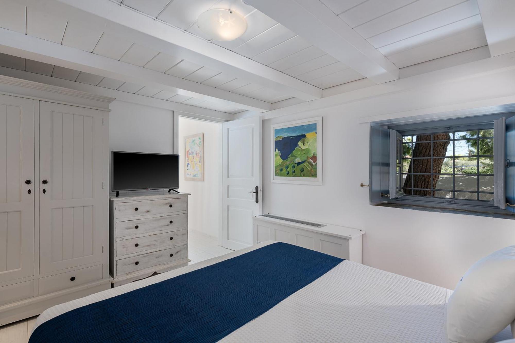 Four Seasons Hydra Luxury Suites 外观 照片