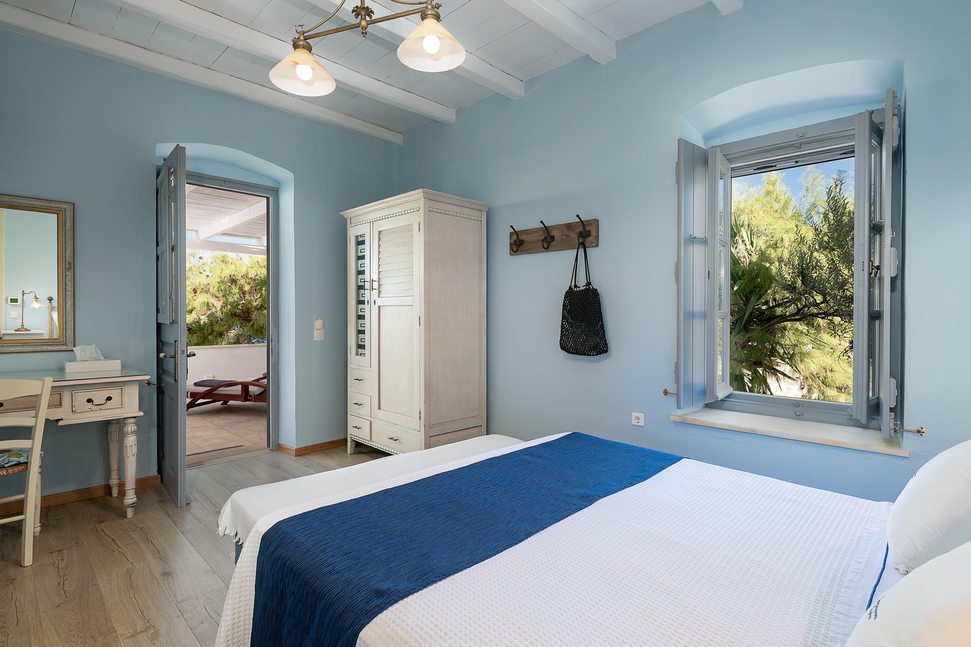 Four Seasons Hydra Luxury Suites 外观 照片