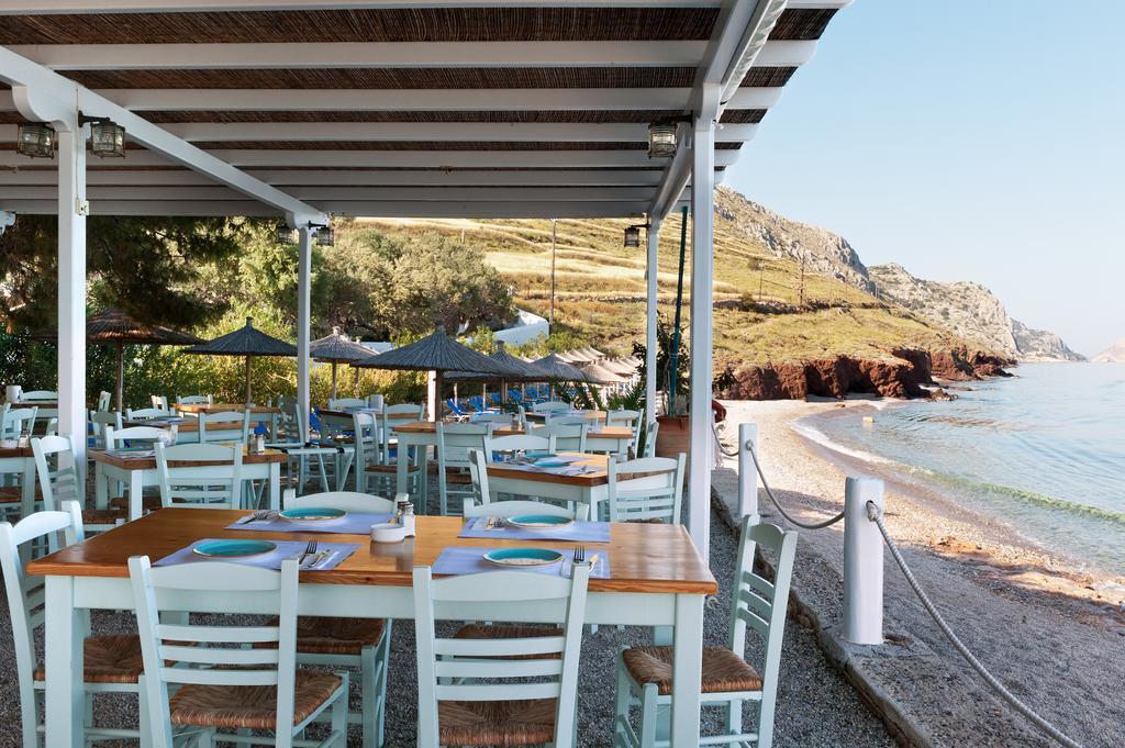 Four Seasons Hydra Luxury Suites 外观 照片